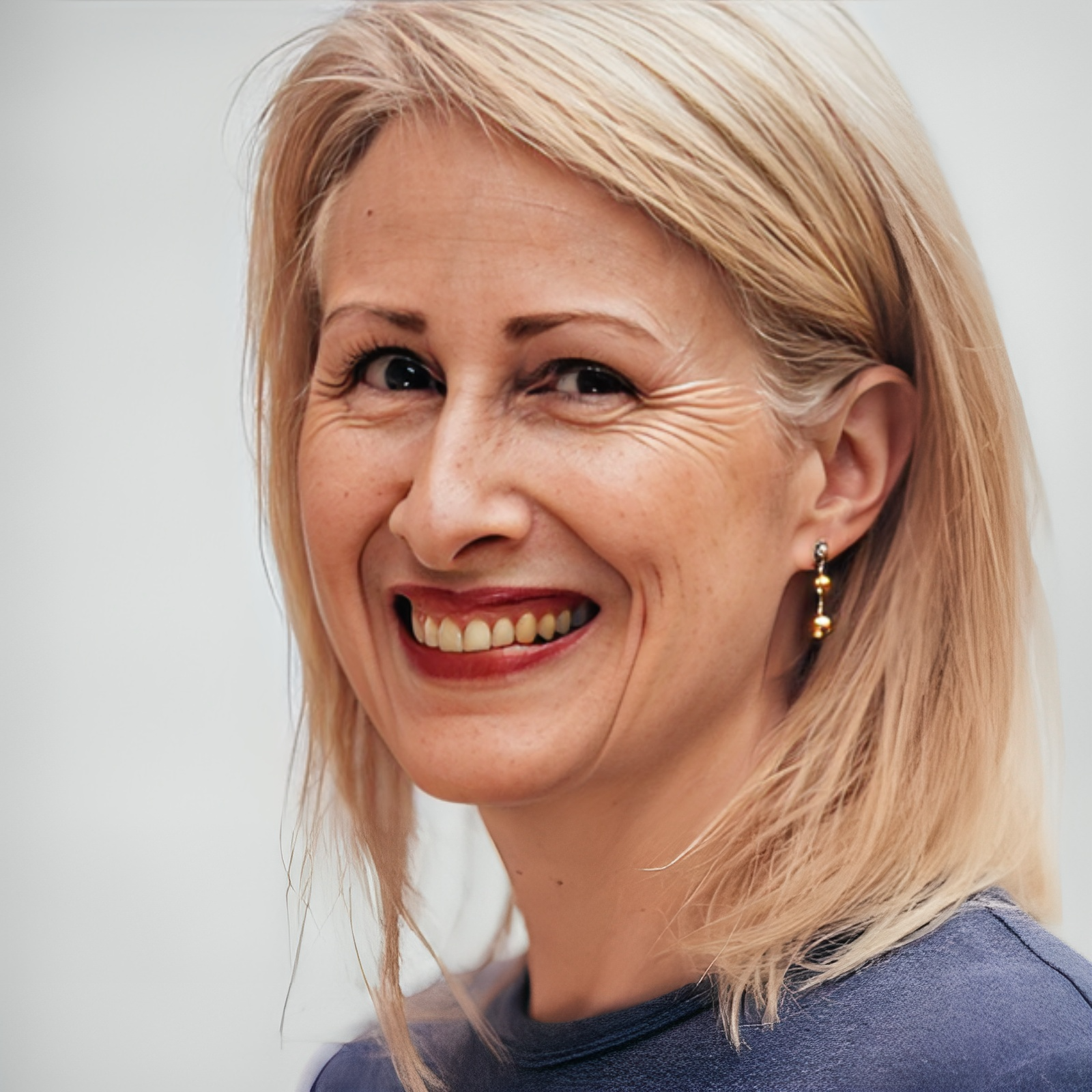 Renée Elliott